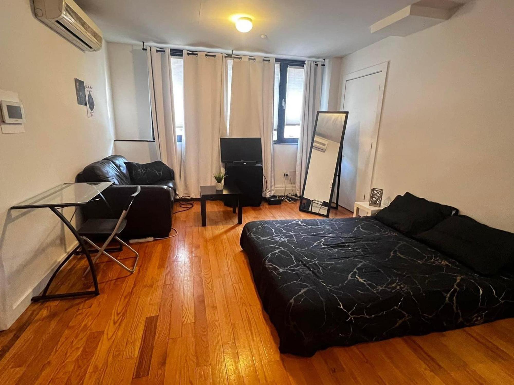 Williamburg Beautiful Ground Floor Apartamento