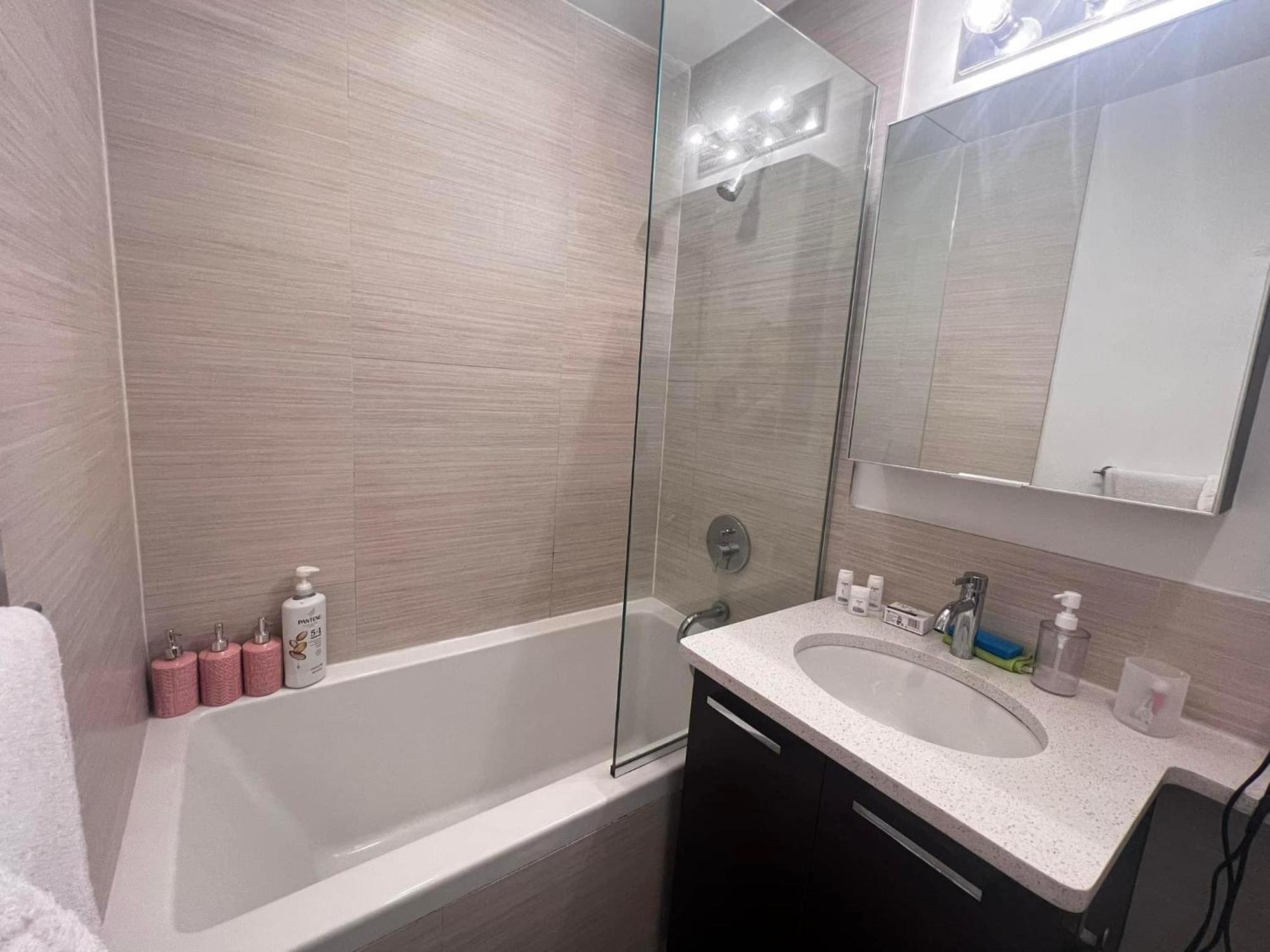 Williamburg Beautiful Ground Floor Apartamento